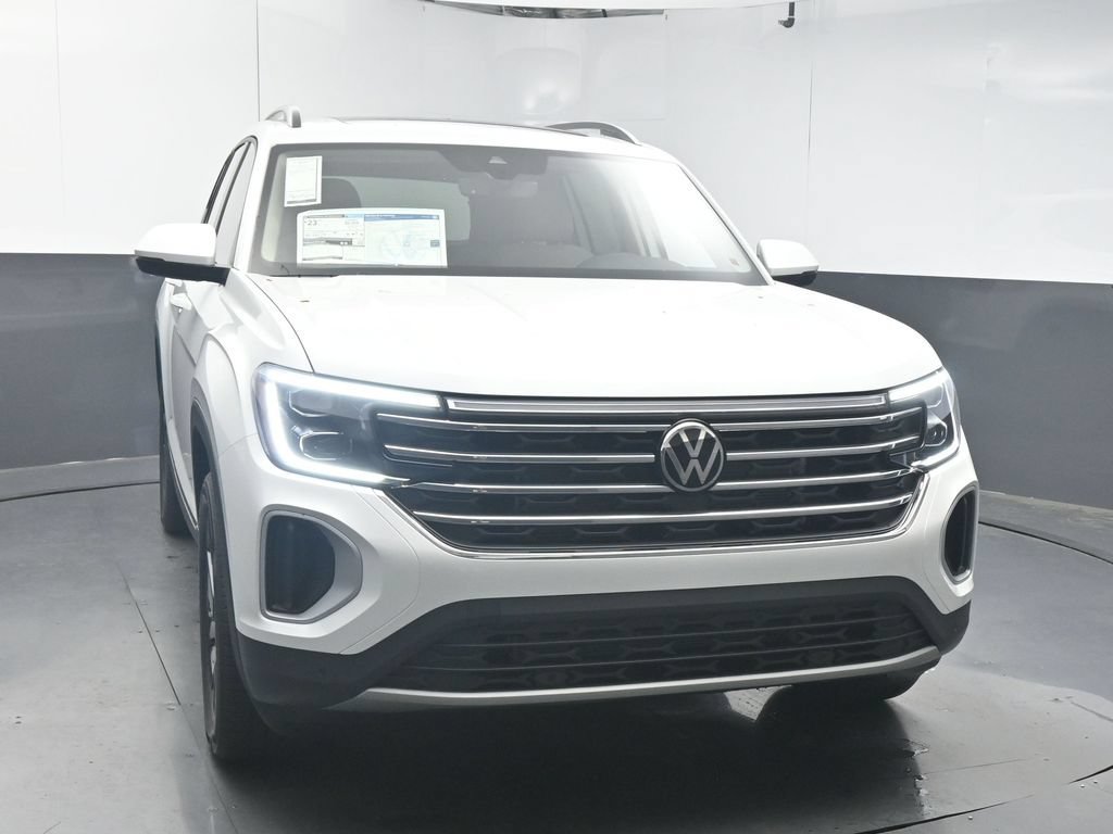 New 2026 Volkswagen Atlas SE FWD image 2