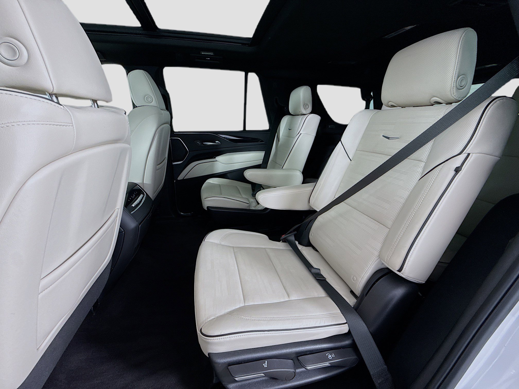 Used 2023 Cadillac Escalade Sport w/ Touring Package image 26