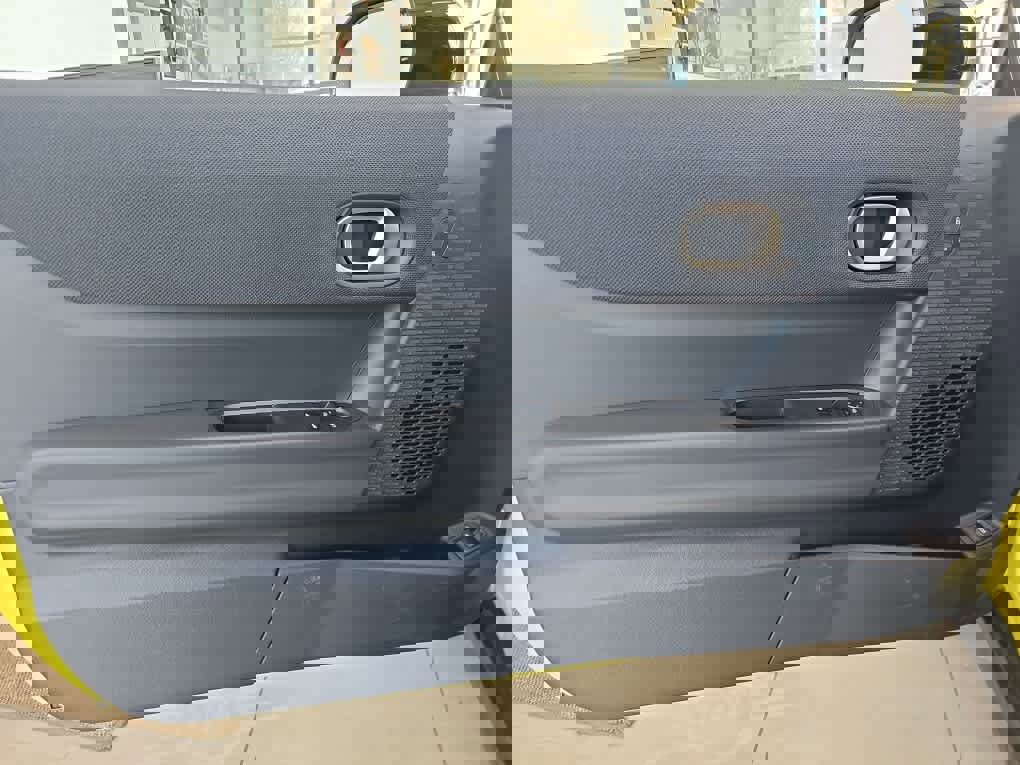 Certified 2025 MINI Cooper S image 15