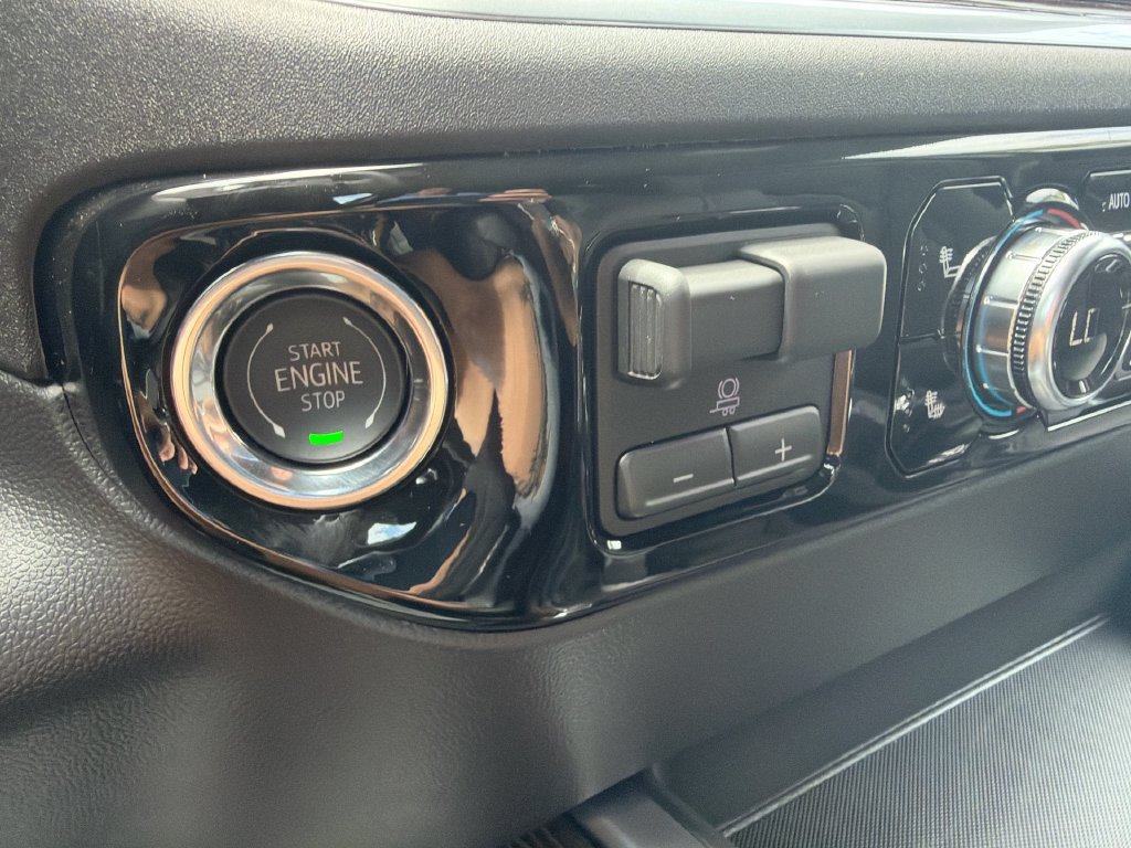 New 2026 GMC Sierra 1500 Elevation w/ Elevation Premium Package AWD/4WD image 23