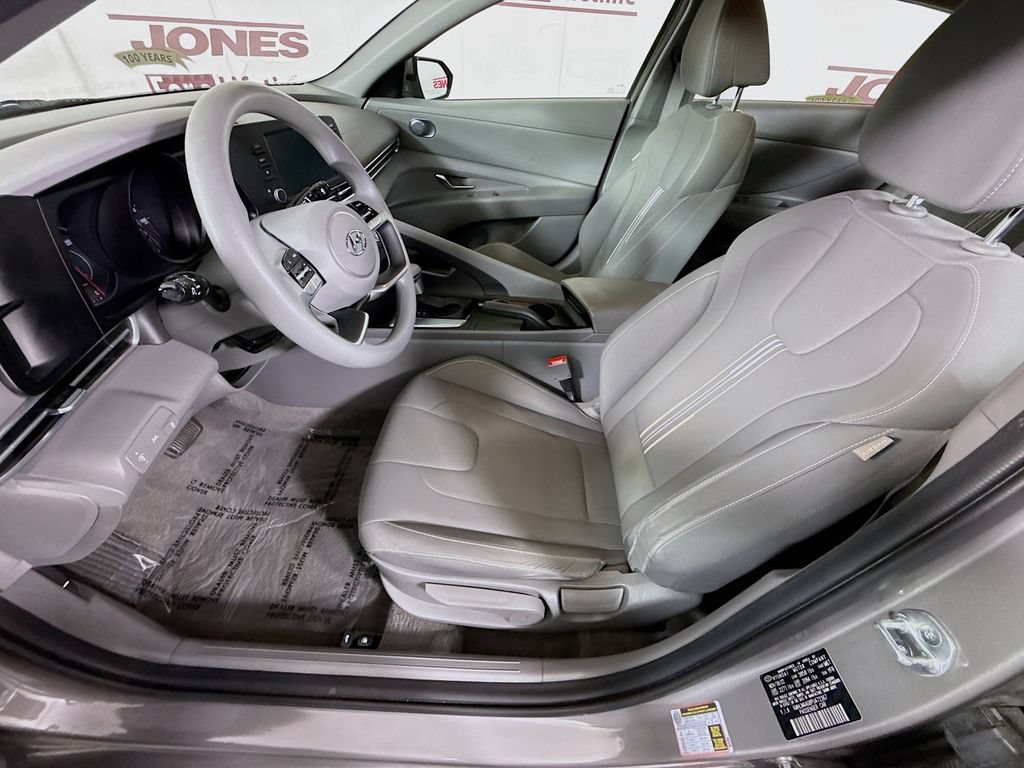Certified 2023 Hyundai Elantra SEL w/ Cargo Package FWD image 24