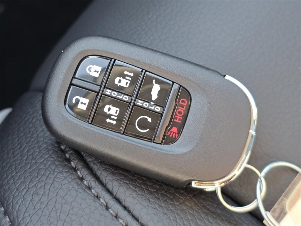 New 2026 Honda Odyssey Touring image 37