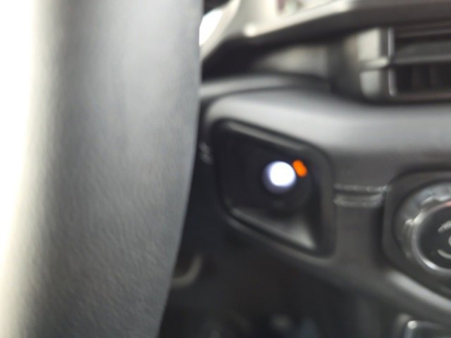 Used 2024 Jeep Wrangler Unlimited Rubicon image 24