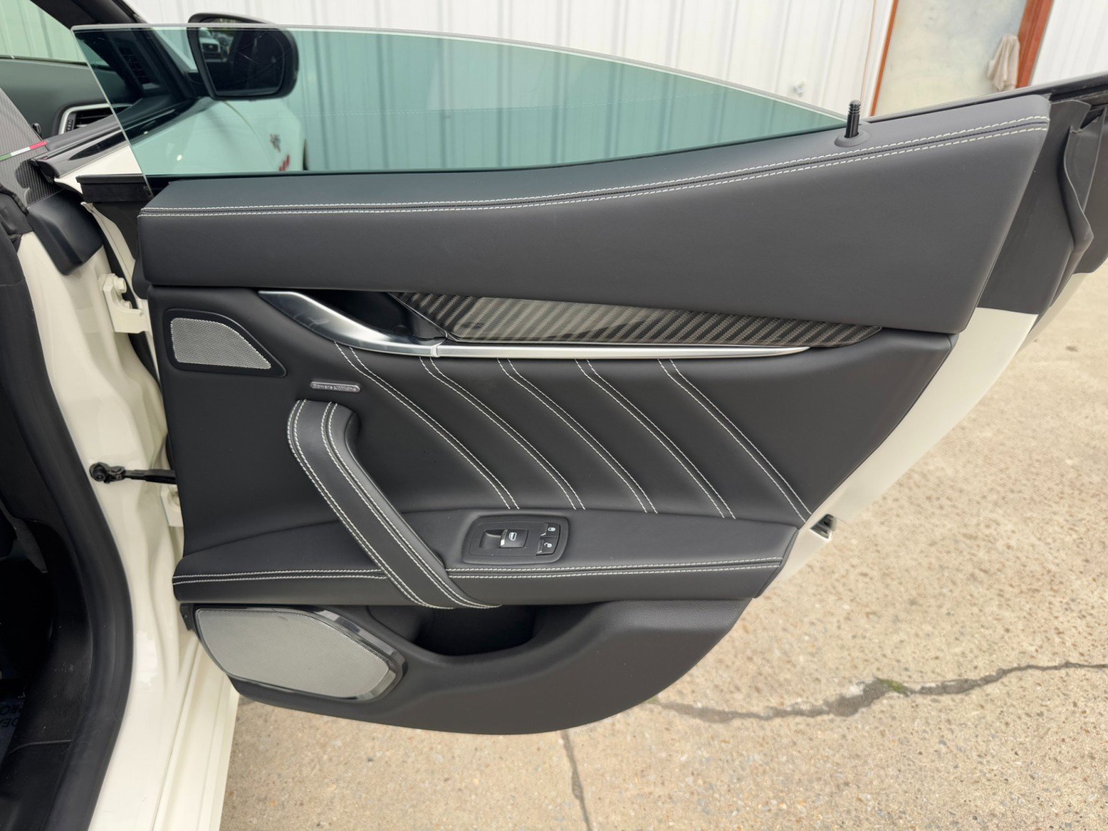 Used 2022 Maserati Ghibli Trofeo image 46