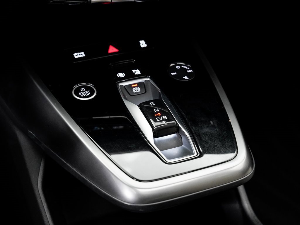 Used 2022 Audi Q4 e-tron Premium Plus image 18