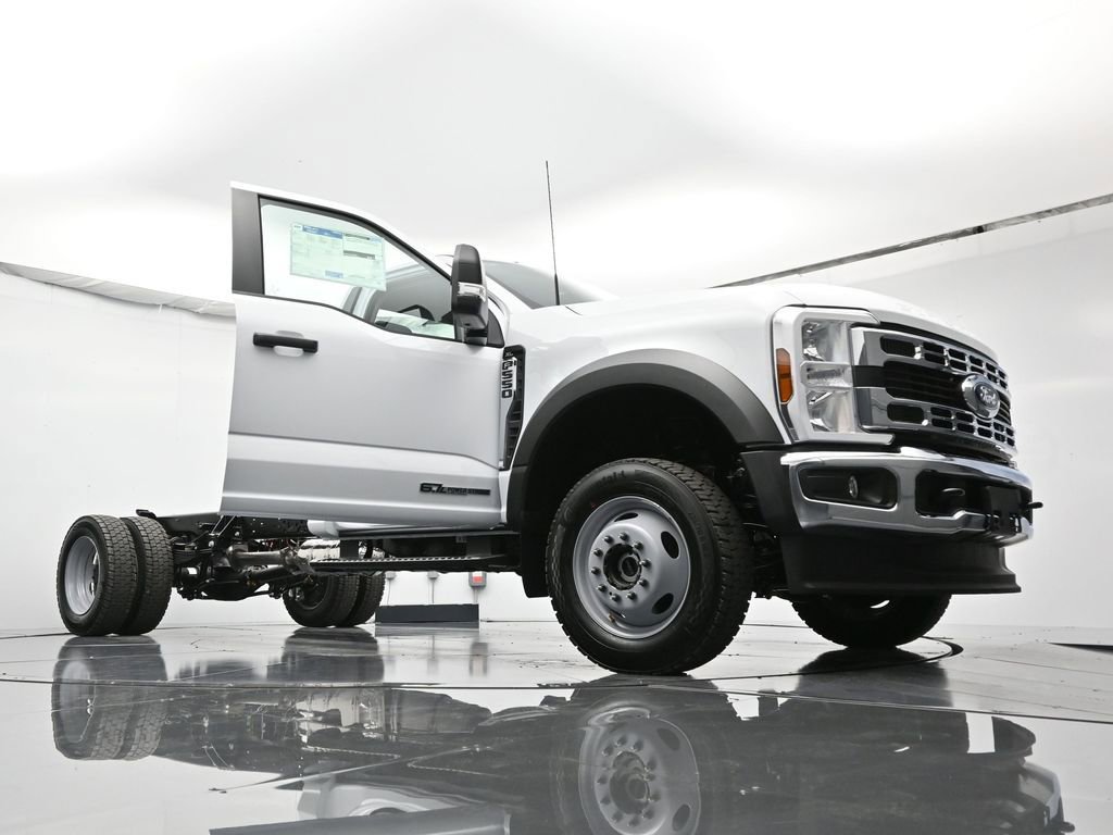 New 2026 Ford F550 4x4 Regular Cab Super Duty image 48