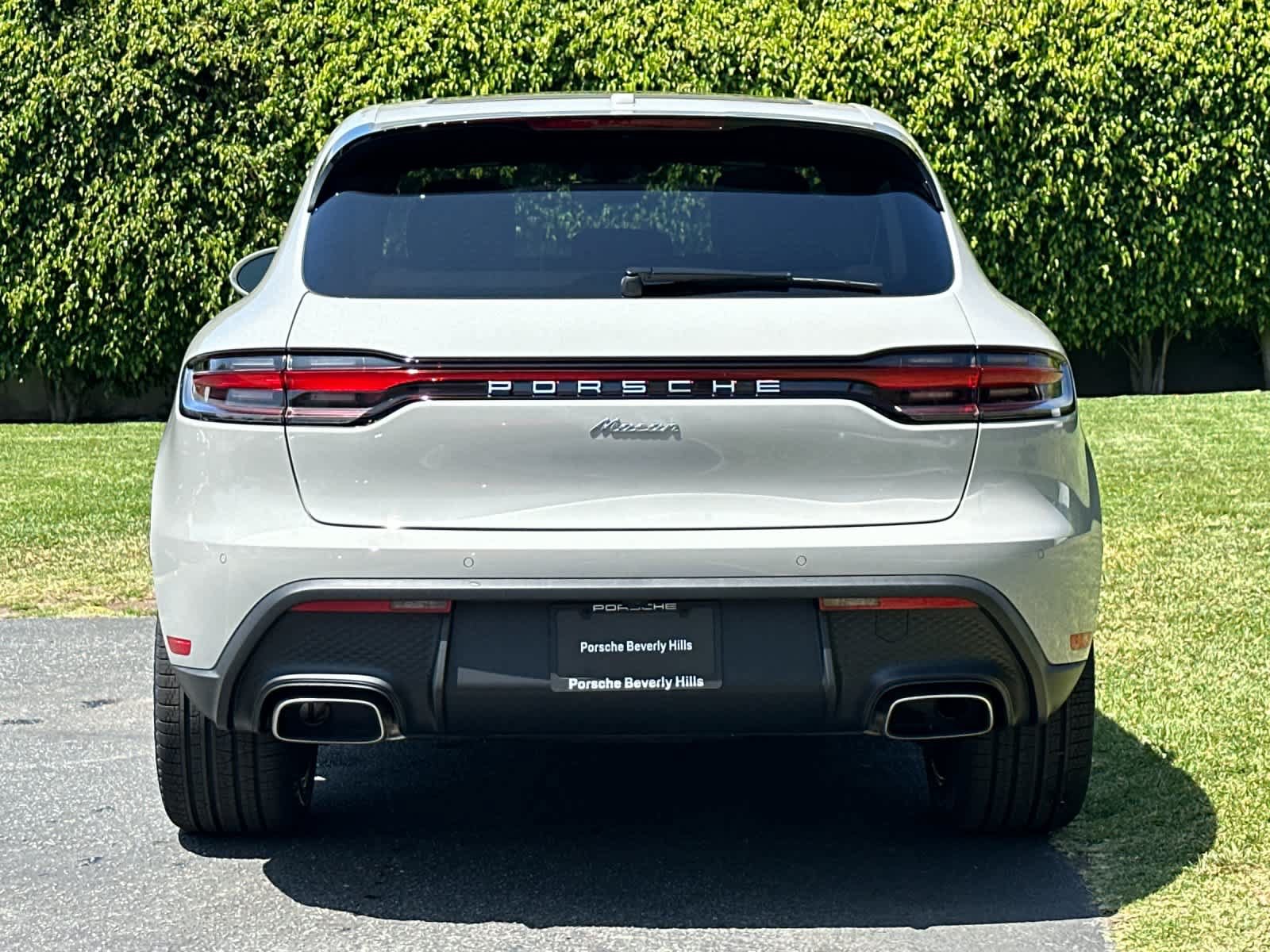 New 2026 Porsche Macan AWD/4WD image 7