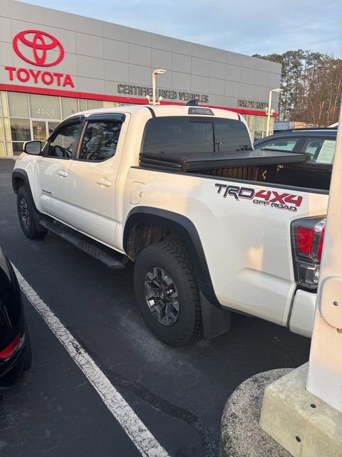 Used 2023 Toyota Tacoma TRD Off-Road w/ TRD Premium Off Road Package image 4
