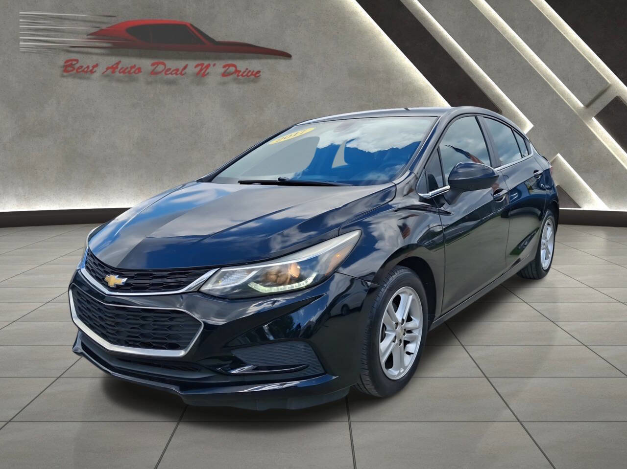 Used 2017 Chevrolet Cruze LT w/ Convenience Package image 1