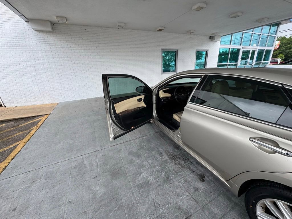 Used 2015 Toyota Avalon XLE Premium FWD image 10