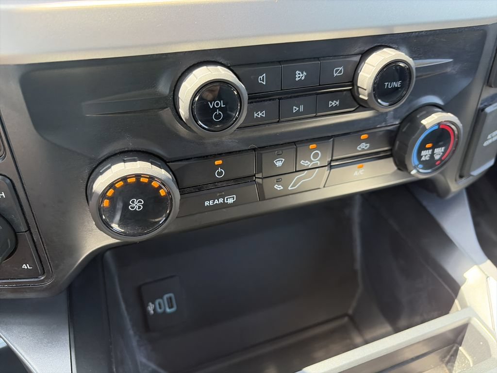 Used 2024 Ford F350 XLT w/ FX4 Off-Road Package AWD/4WD image 24