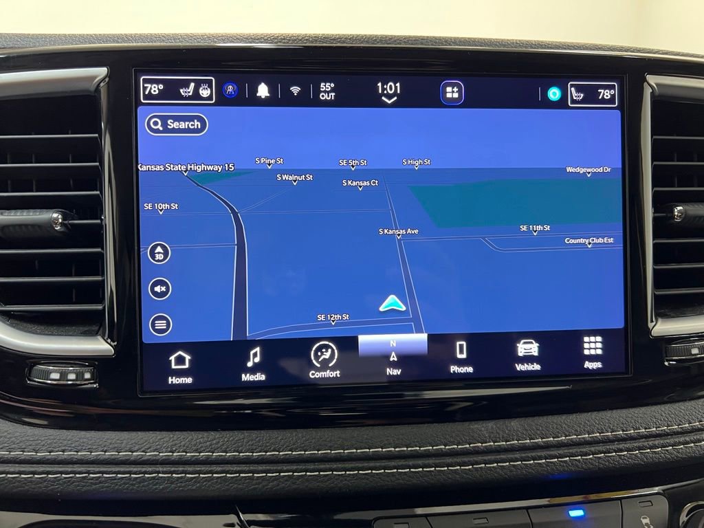 Used 2023 Chrysler Pacifica Limited image 24