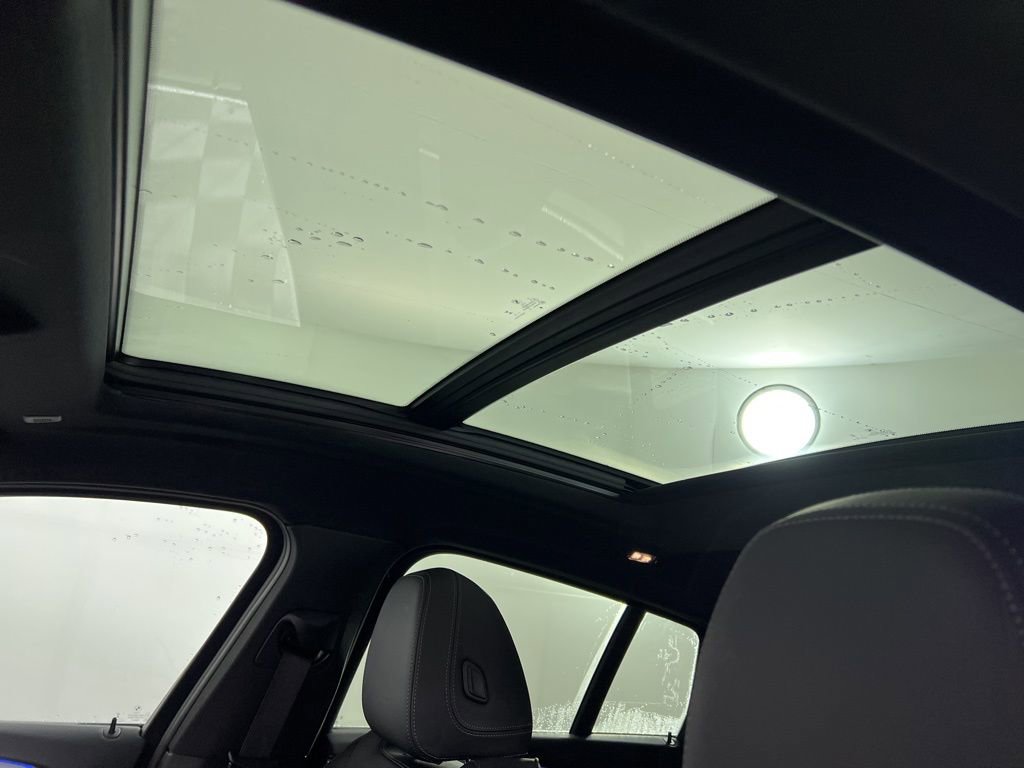 Used 2025 BMW X4 xDrive30i w/ Premium Package image 23