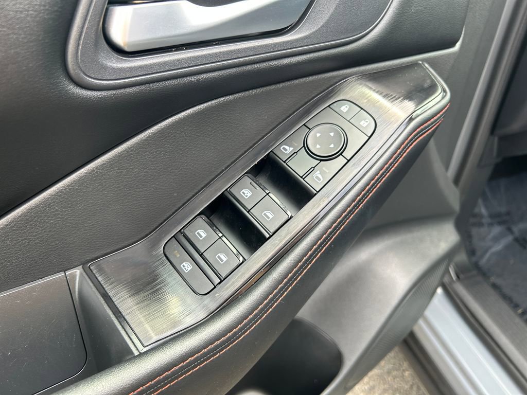 Used 2025 Nissan Rogue SV AWD/4WD image 20