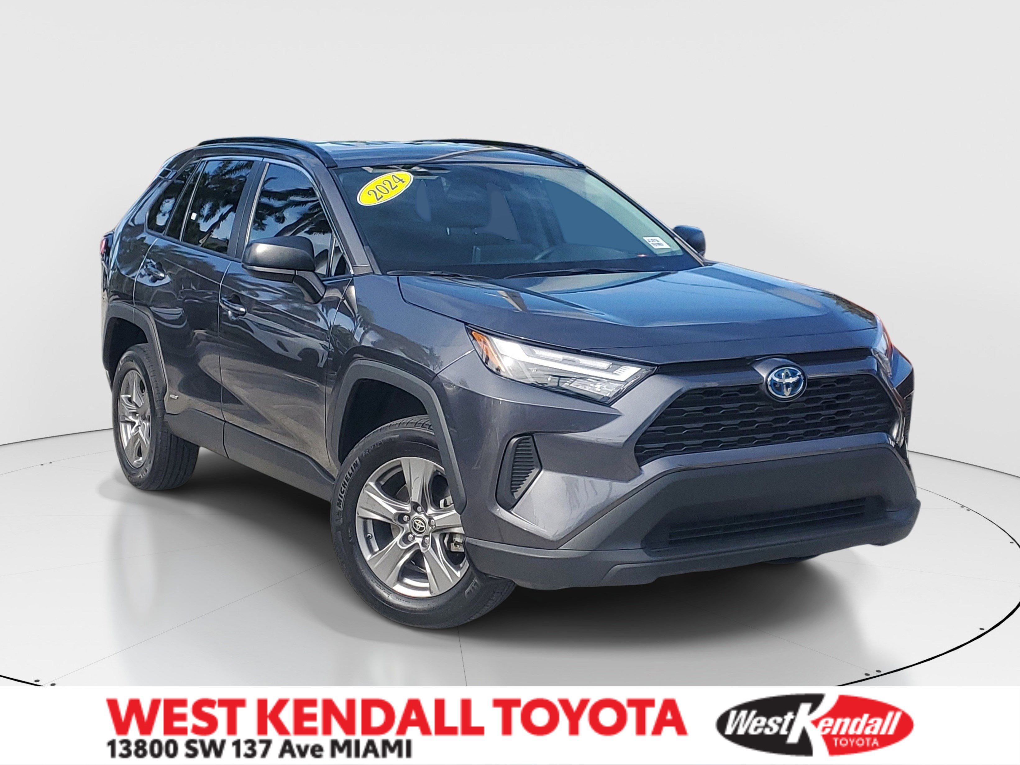 Used 2024 Toyota RAV4 LE image 1