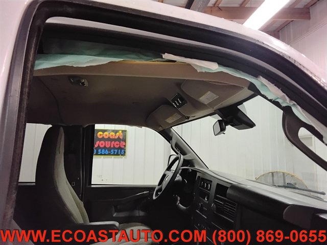 Used 2020 Chevrolet Express 3500 LT w/ LT Preferred Equipment Group RWD image 16