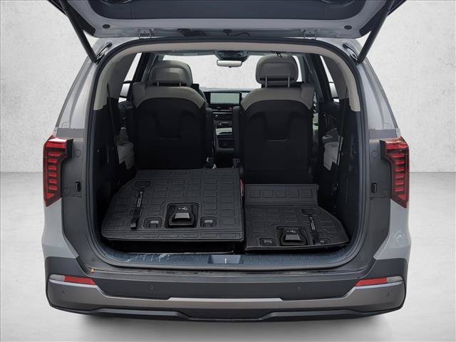 Used 2025 Kia Carnival SX Prestige FWD image 7