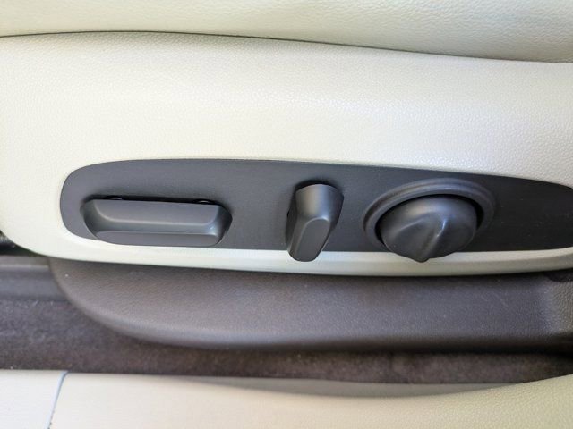 Used 2017 GMC Acadia Denali w/ Technology Package image 22