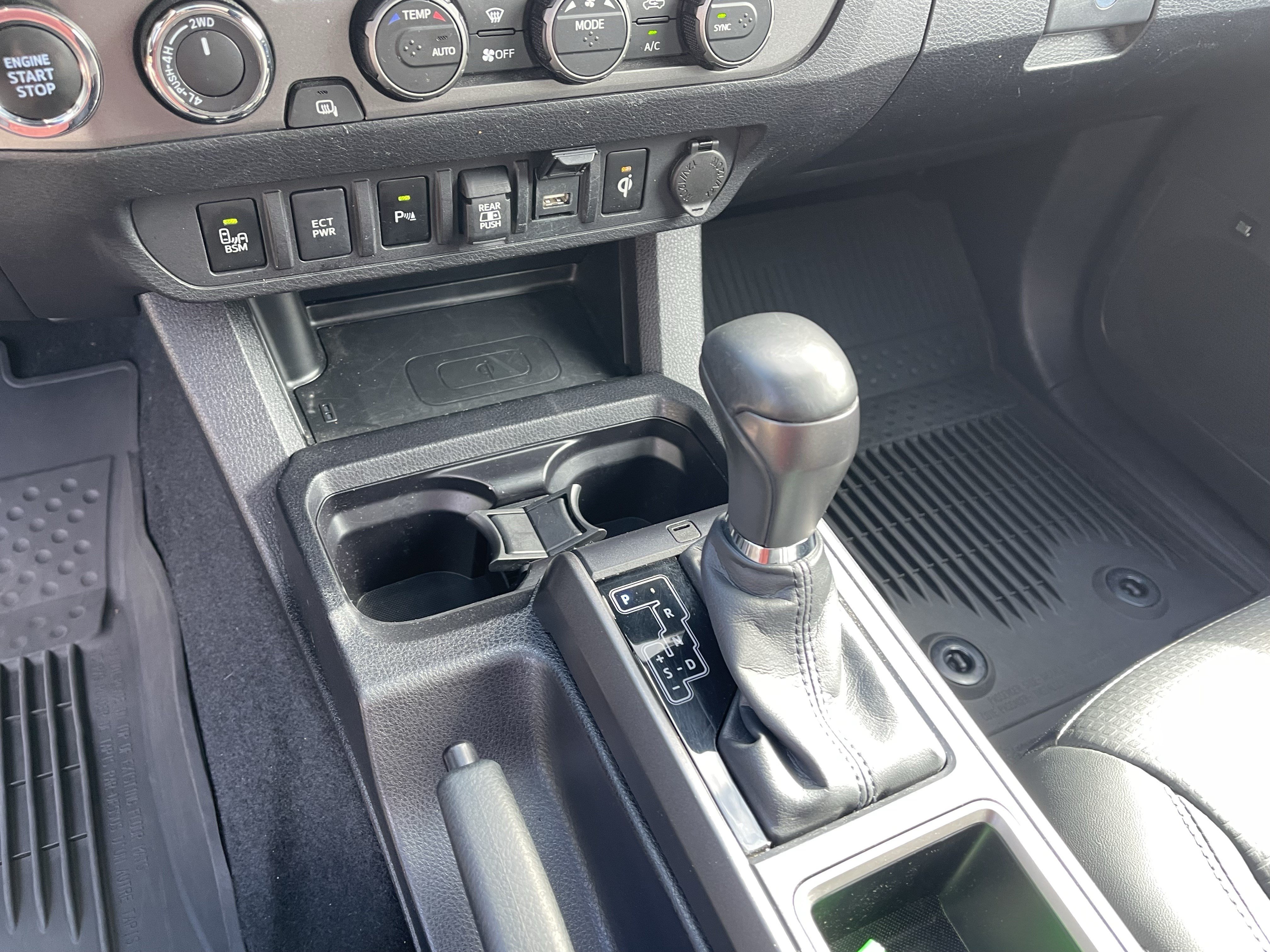 Certified 2022 Toyota Tacoma TRD Off-Road w/ TRD Premium Off Road Package AWD/4WD image 25