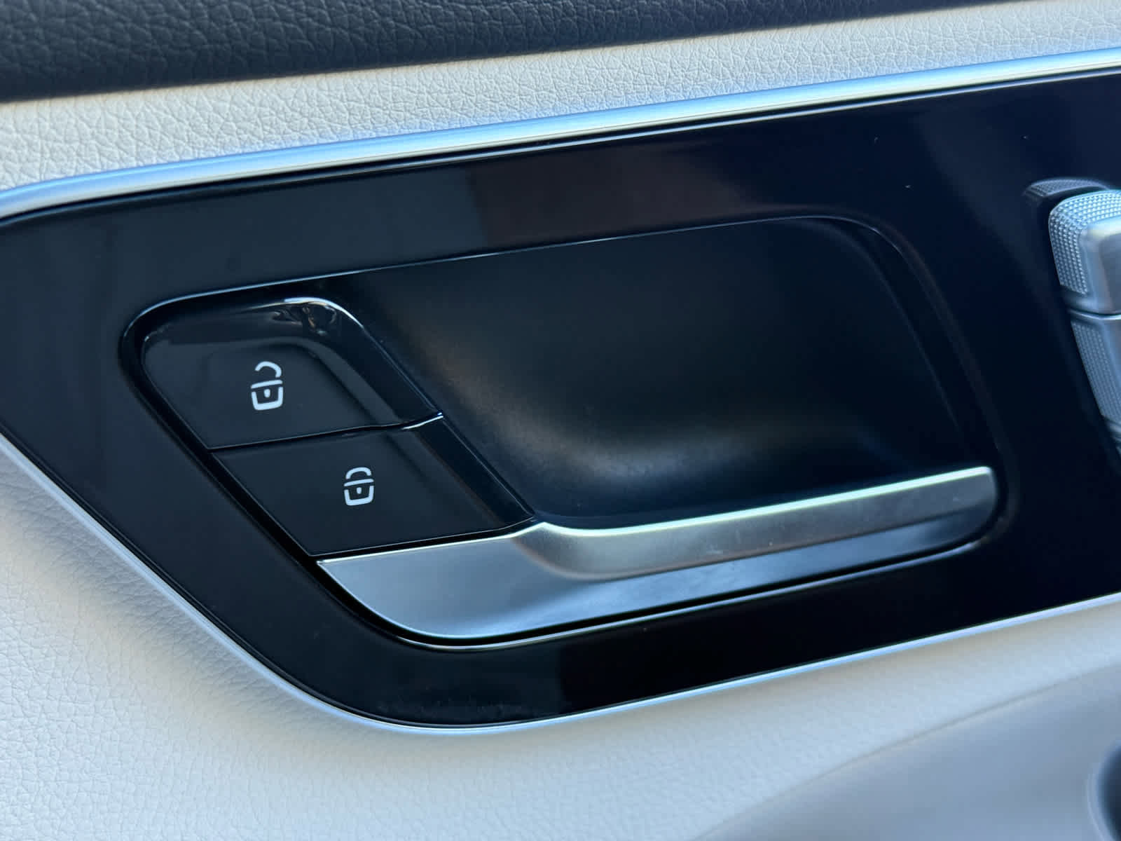 Certified 2025 Mercedes-Benz C 300 C 300 image 23