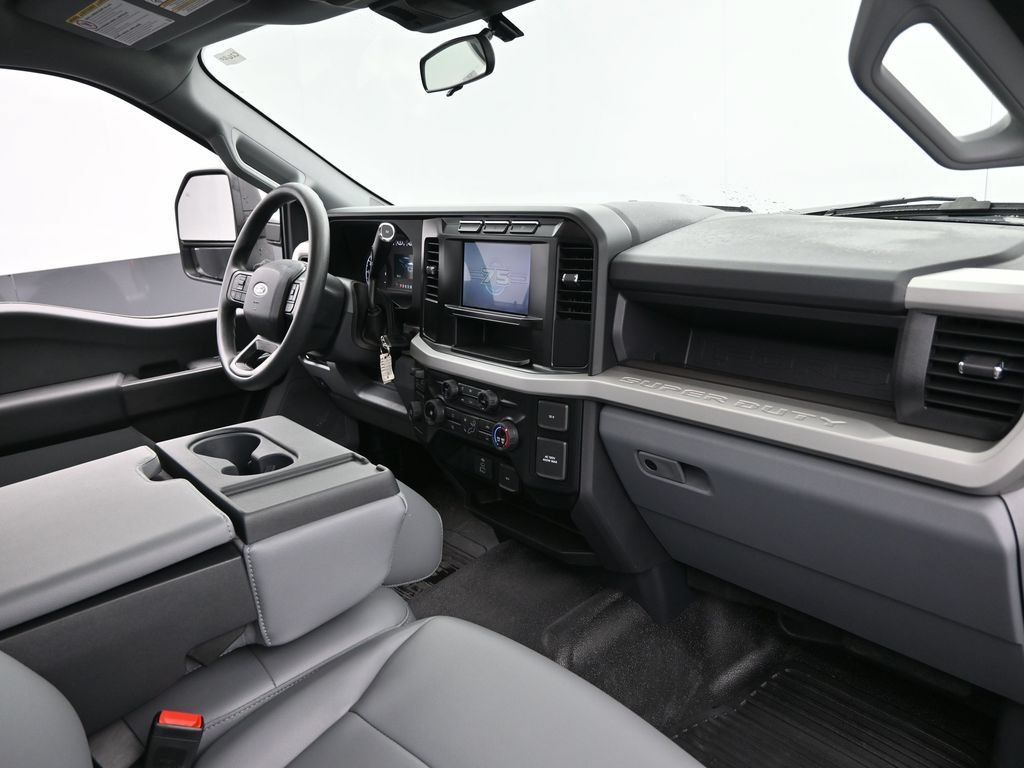 Used 2023 Ford F250 XL w/ XL Chrome Package RWD image 23