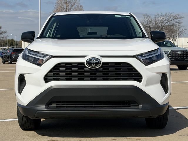 Used 2025 Toyota RAV4 LE image 8