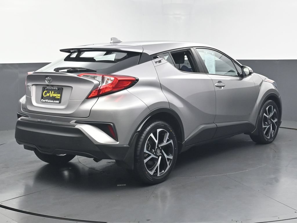 Used 2020 Toyota C-HR XLE FWD image 6