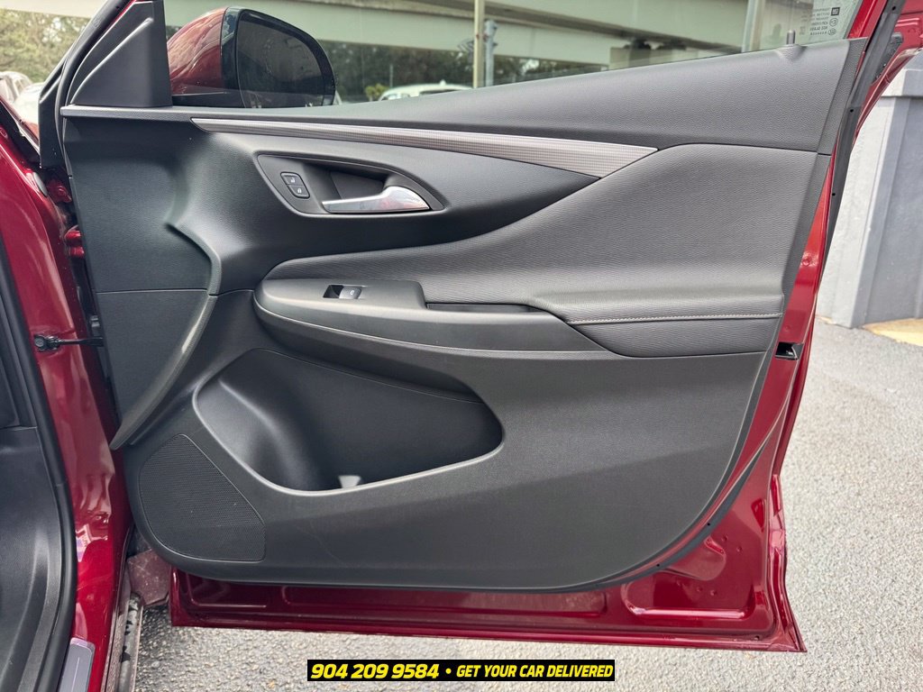 Used 2025 Buick Envista Sport Touring FWD image 35