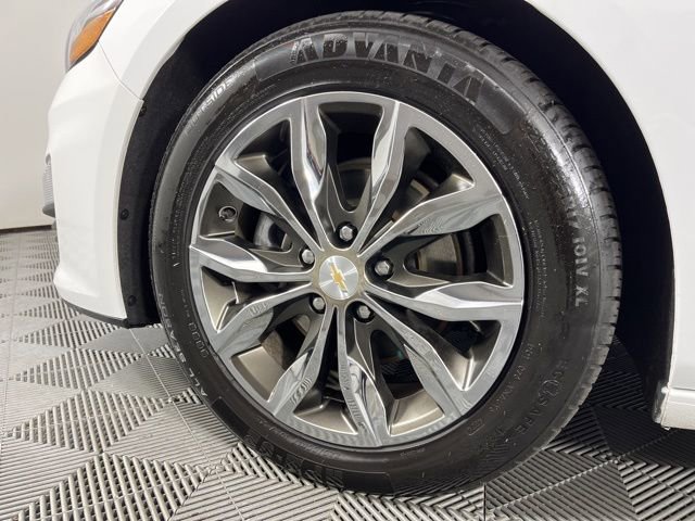 Used 2023 Chevrolet Malibu LT image 12