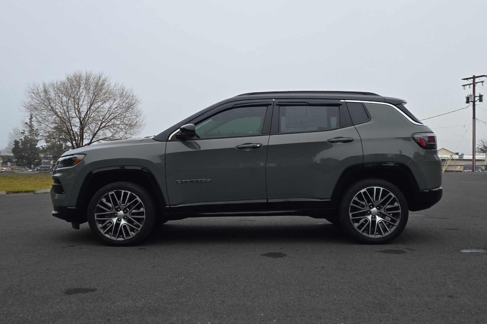 Used 2022 Jeep Compass Limited w/ Elite Group image 8