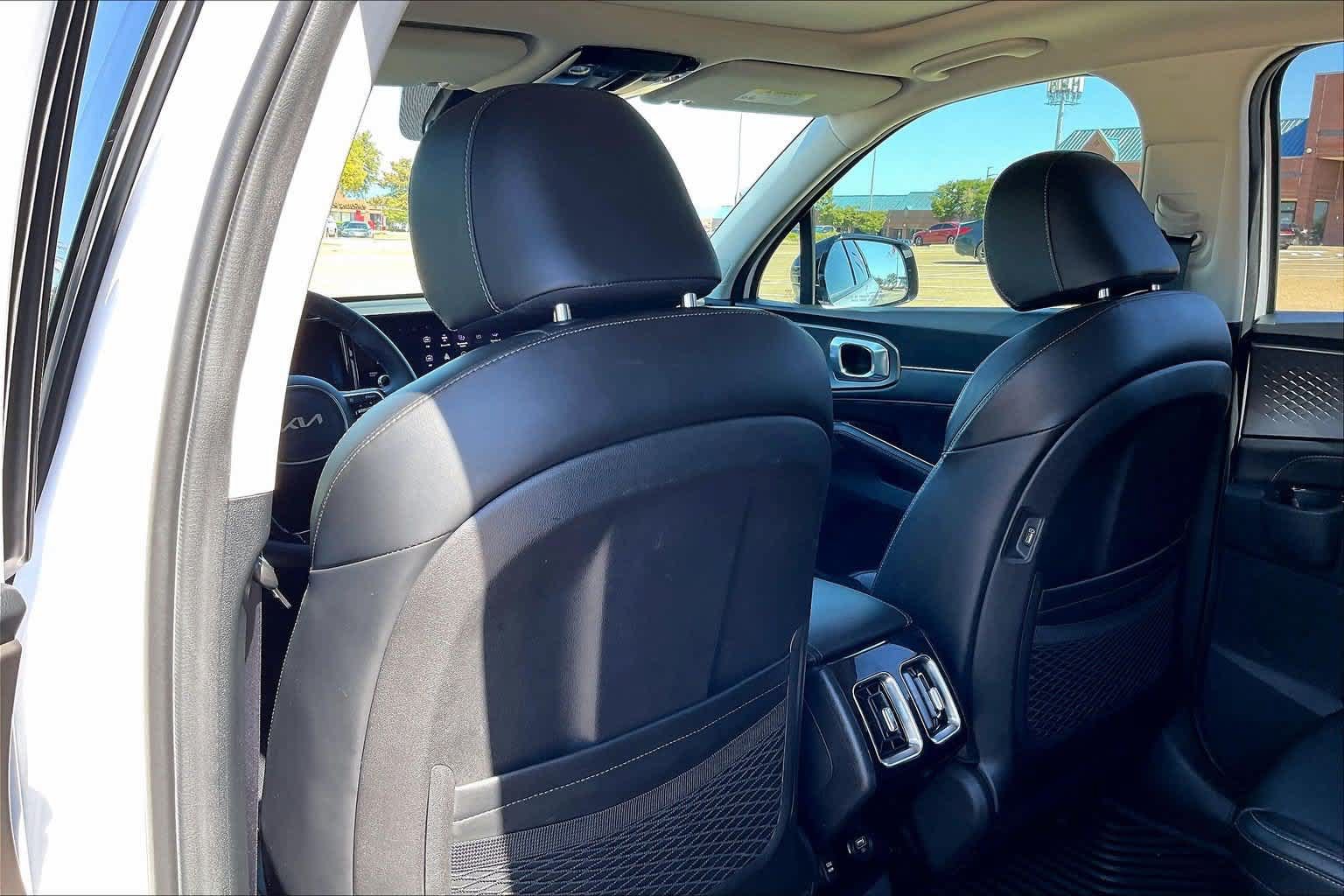 Certified 2023 Kia Sorento SX FWD image 10