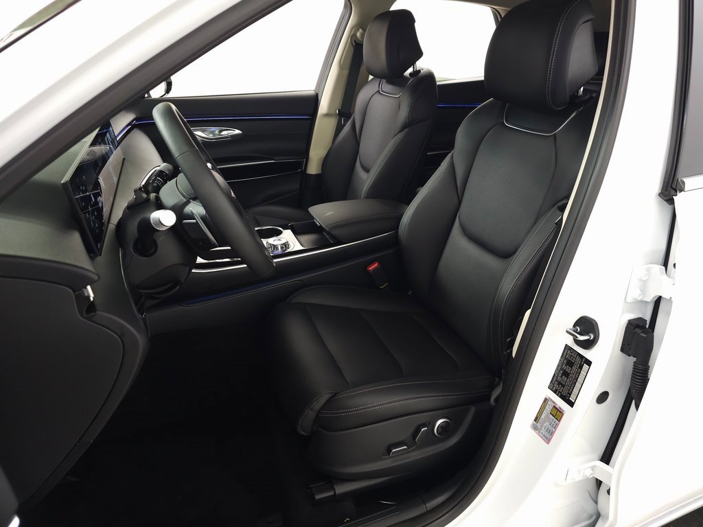 Used 2026 Genesis GV70 2.5T image 18