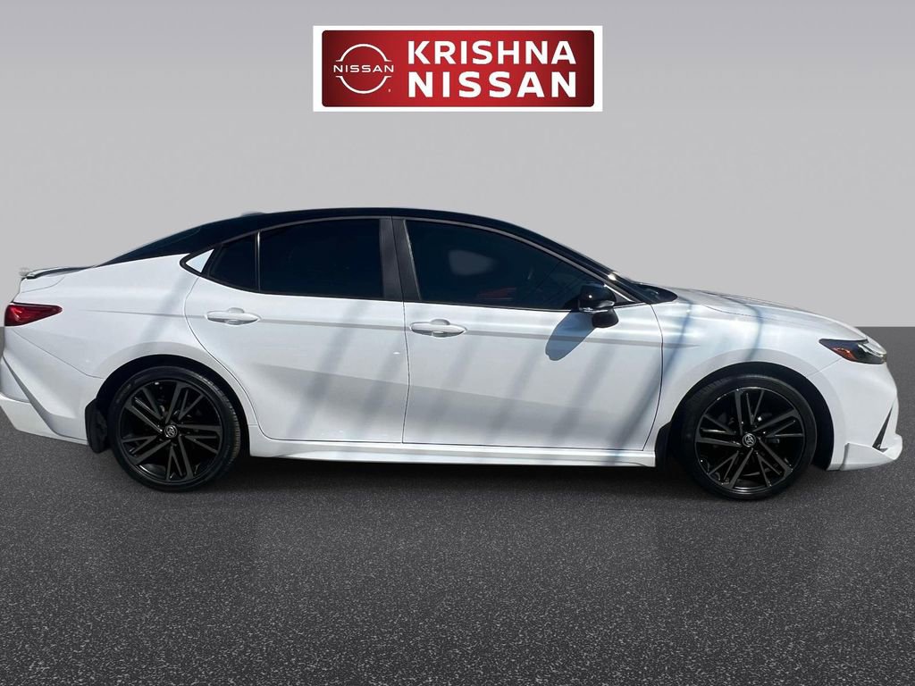 Used 2025 Toyota Camry LE AWD/4WD image 4