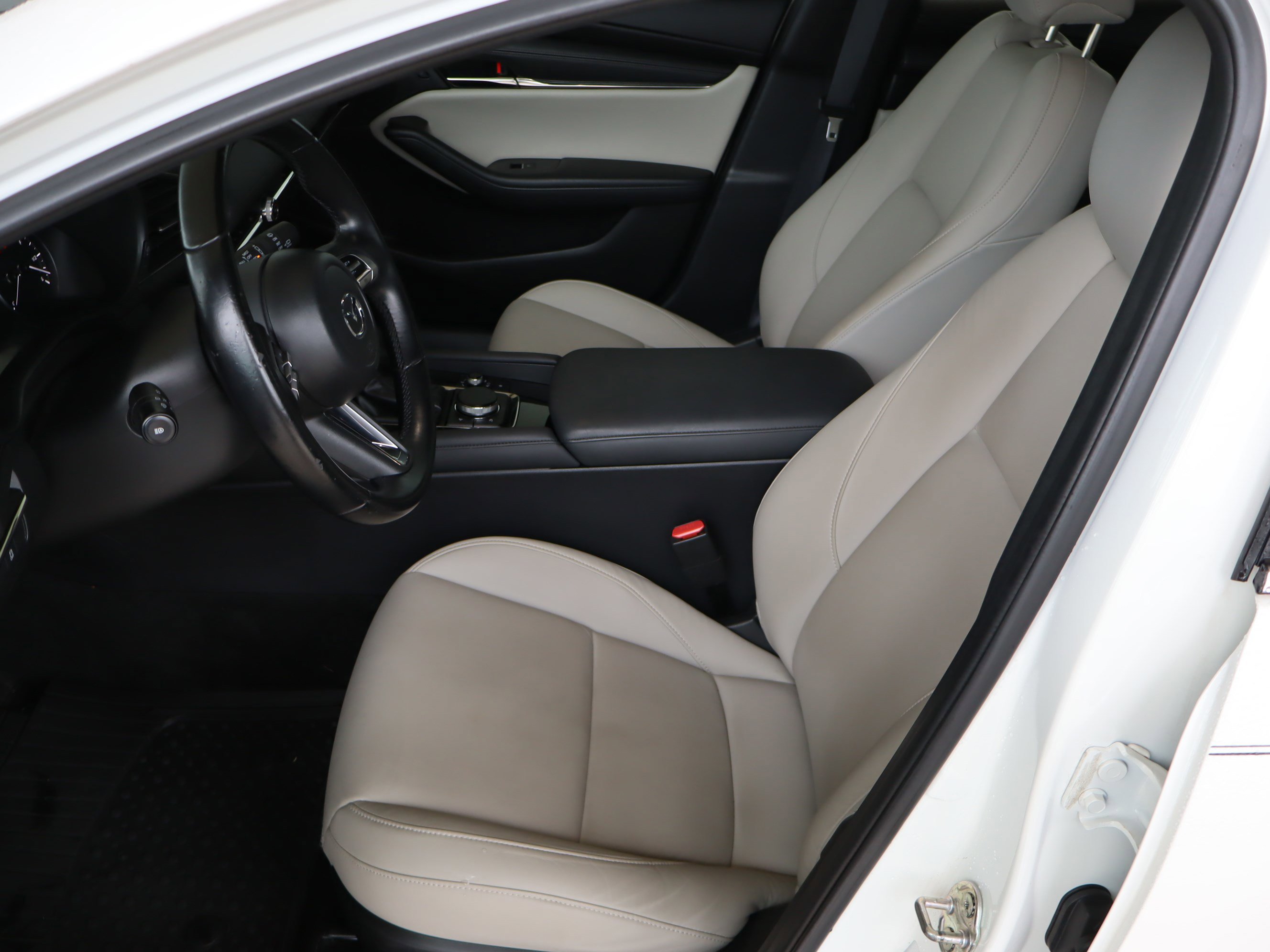 Used 2021 MAZDA MAZDA3 s image 16