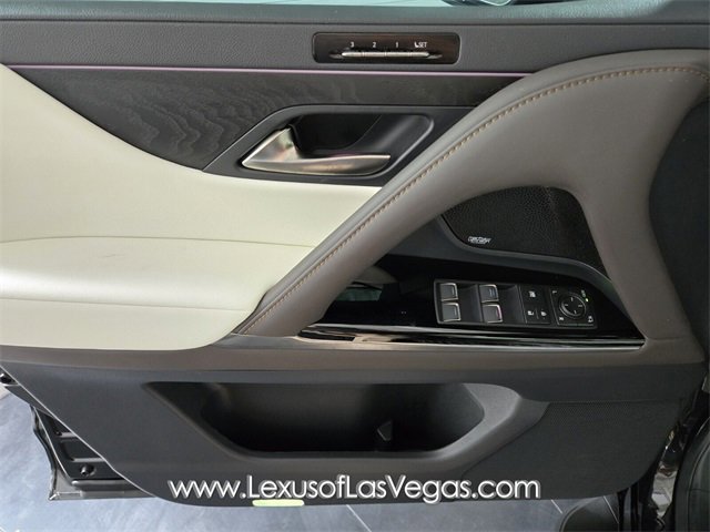 New 2026 Lexus LX 600 4WD w/ Luxury Package image 16