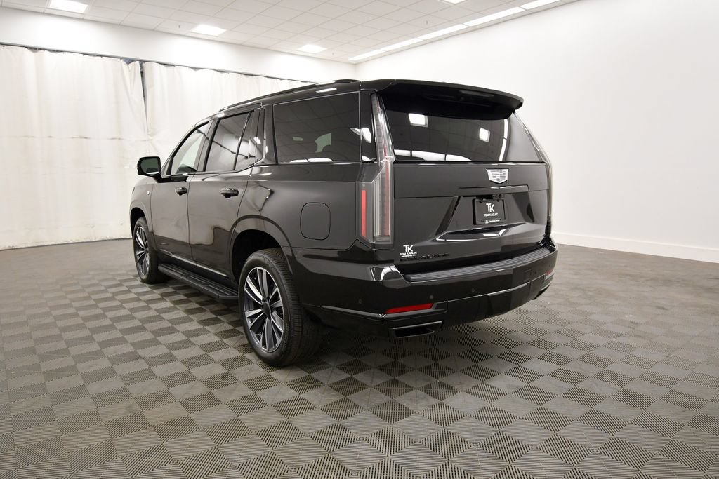 Used 2025 Cadillac Escalade Sport AWD/4WD image 5