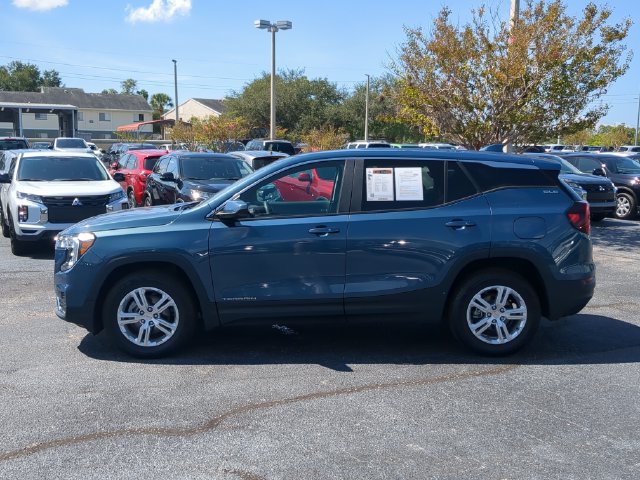 Used 2024 GMC Terrain SLE AWD/4WD image 9
