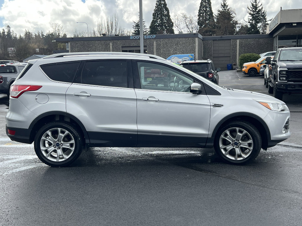 Used 2016 Ford Escape Titanium AWD/4WD image 5