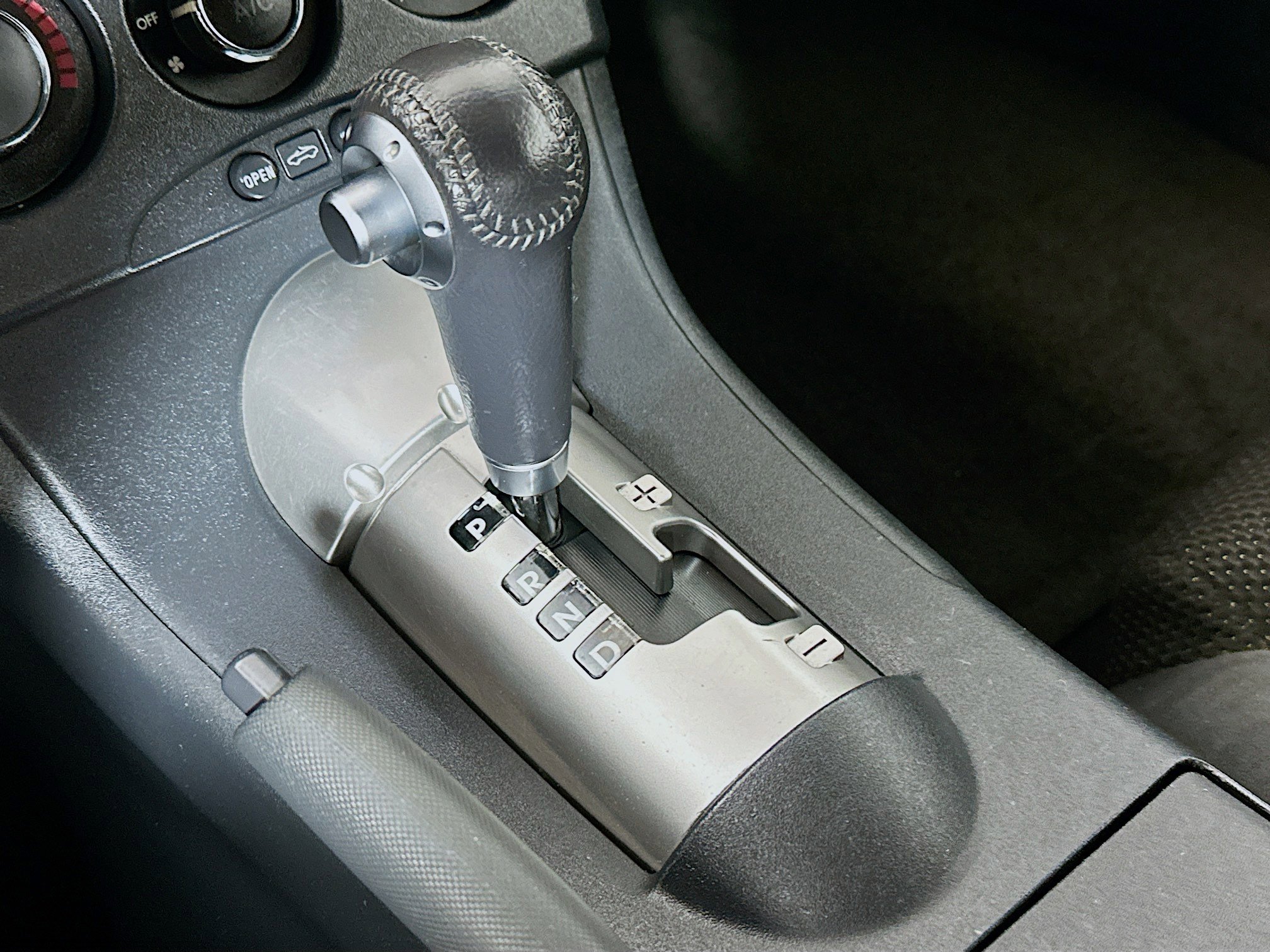 Used 2008 Mitsubishi Eclipse GS image 15