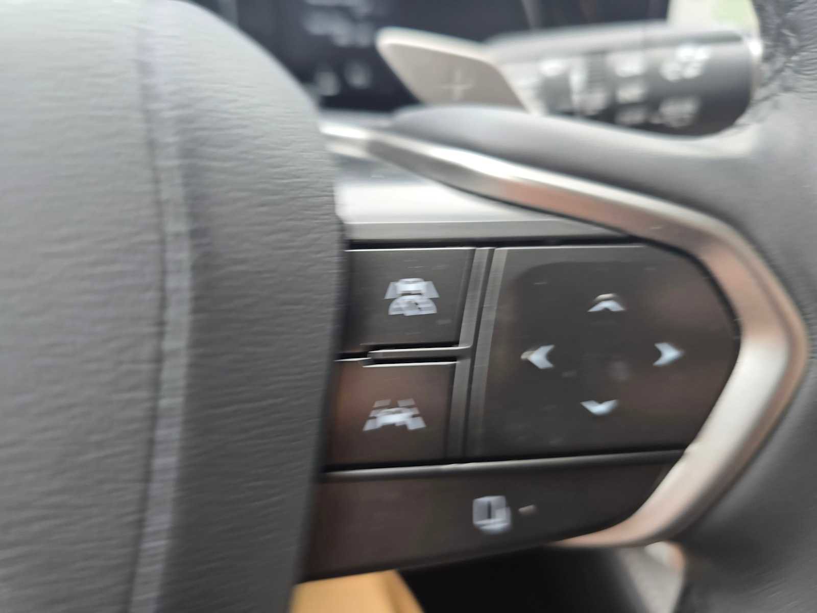 Used 2025 Lexus RX 350 image 32