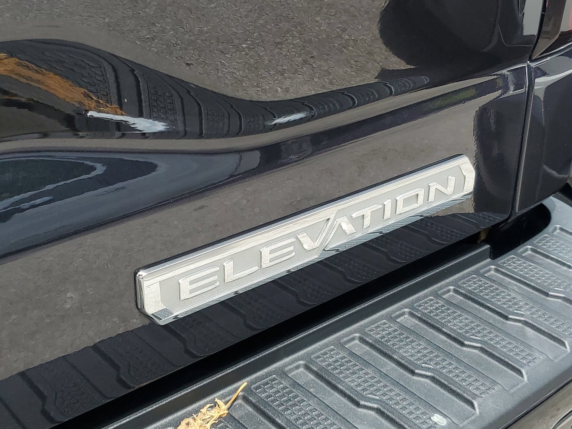 Used 2024 GMC Sierra 1500 Elevation RWD image 7