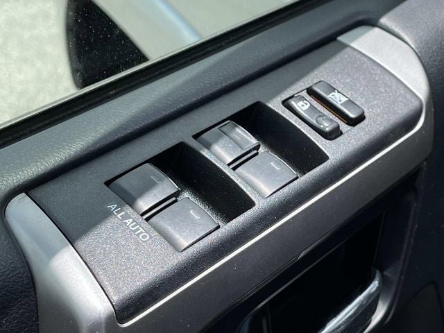 Used 2015 Toyota 4Runner SR5 Premium AWD/4WD image 27