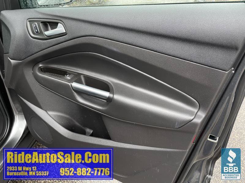 Used 2017 Ford Escape SE AWD/4WD image 13
