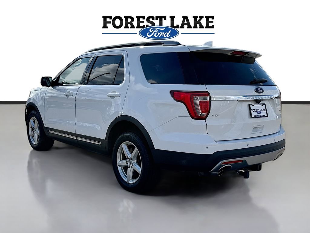 Used 2016 Ford Explorer XLT image 5