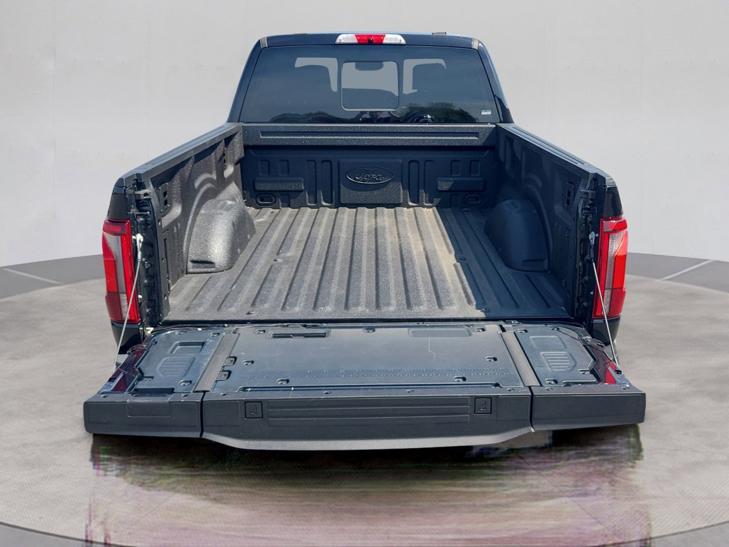 Used 2025 Ford F150 Platinum AWD/4WD image 14