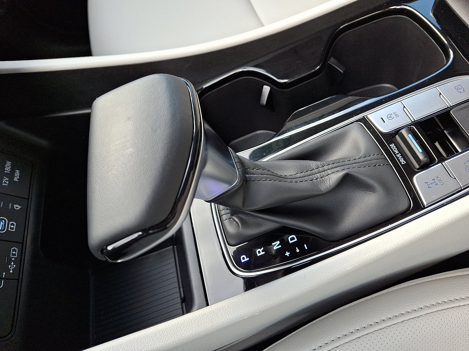 Certified 2025 Hyundai Tucson SEL image 15