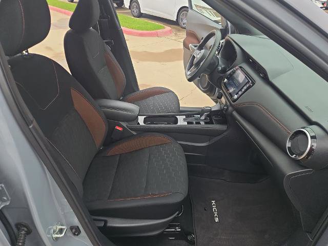 Certified 2023 Nissan Kicks SR FWD image 19