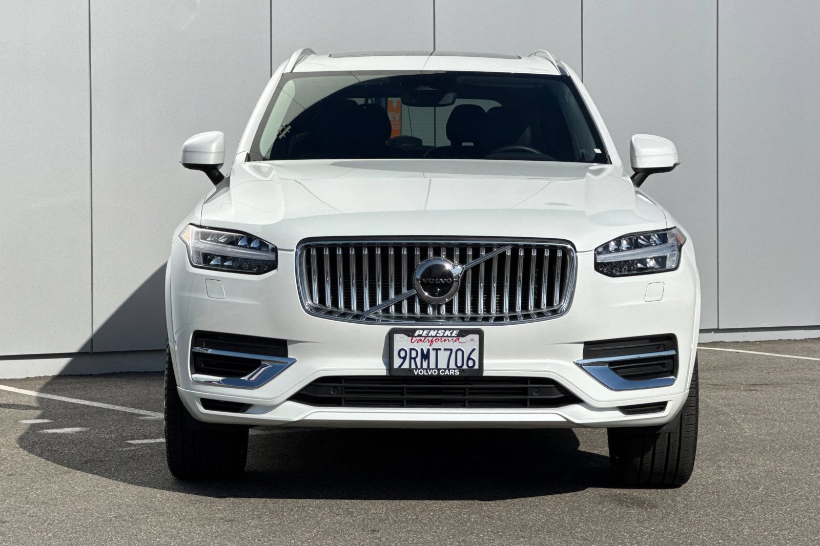 Used 2025 Volvo XC90 T8 Plus AWD/4WD image 8