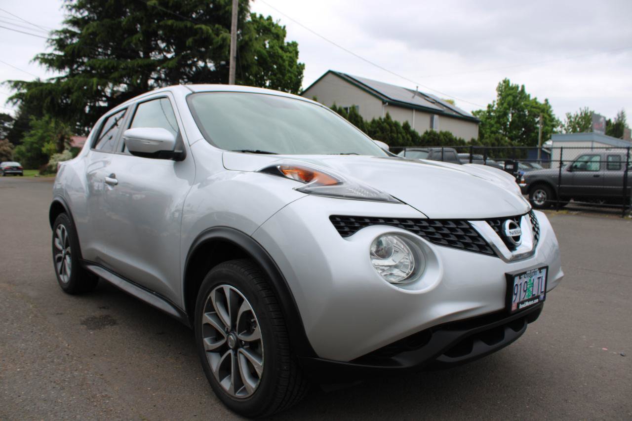 Used 2017 Nissan Juke SV AWD/4WD image 7