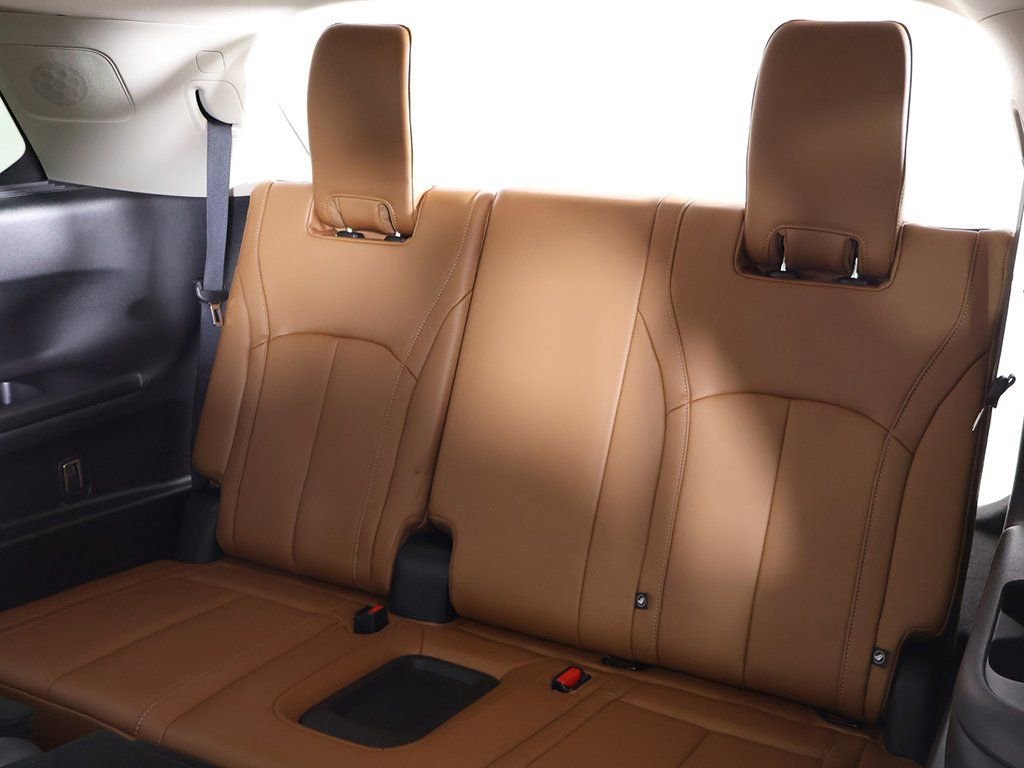Used 2023 INFINITI QX60 Sensory w/ Cargo Package image 46